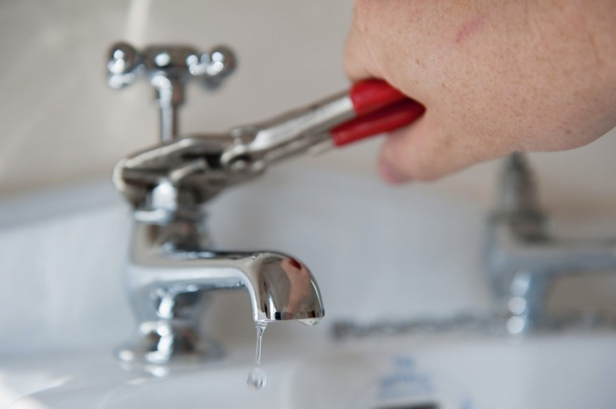 plumbing-leak